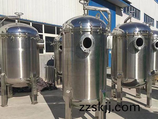 快速(su)开(kai)关(guan)多袋式(shi)过(guo)滤器(qi)